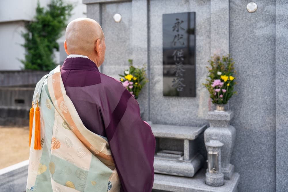 Enterrement bouddhiste : traditions et pratiques
